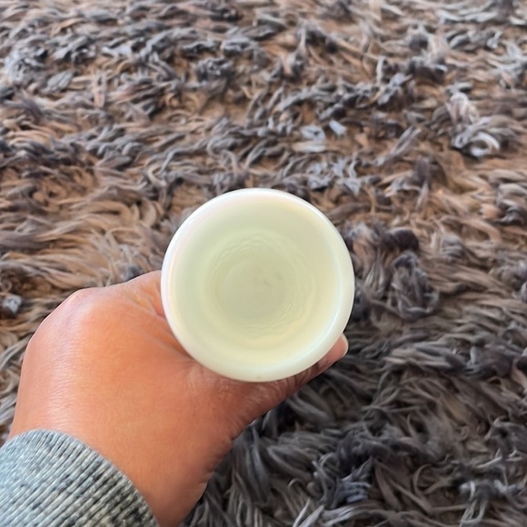 Milk Glass Bud Vase, Vintage Cross-Hatched Design Glass Vases, White Diamond Cut - Picture 3 of 3